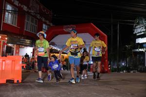 BIB: 3201, 3044
                            <button type="button" onclick="openModal(26263911)" class="btn btn-primary btn-sm float-right btn-popup" data-toggle="modal" data-target=".modal-high-quality">
                        <i class="fas fa-shopping-cart"></i> Add to Cart
                    </button>
                                            <button type="button" onclick="isThisMe(26263911, true)" class="btn btn-success btn-sm float-right btn-popup btn-isme hidden" data-toggle="tooltip" data-placement="bottom" title="นี่คือรูปของคุณใช่ไหม คลิกที่นี่เพื่อเอาเข้าอัลบั้ม">
                        <i class="fas fa-plus"></i> Add to album
                    </button>
                    <button type="button" onclick="isThisMe(26263911, false)" class="btn btn-warning btn-sm float-right btn-popup btn-isnotme hidden">
                        <i class="fas fa-ban"></i> Remove from album
                    </button>